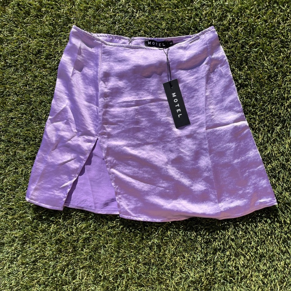 MOTEL ROCKS SATIN LILAC MINI SKIRT - SIZE XS - NEW WITH TAGS